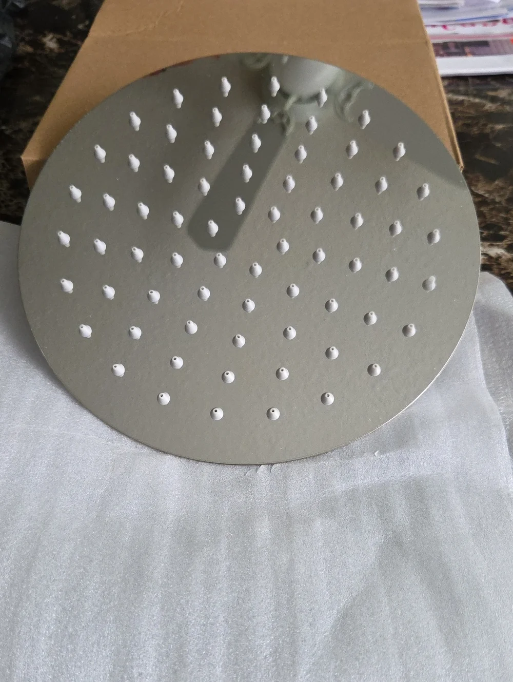 Contemporary Round Rain Shower Head - Polished Finish